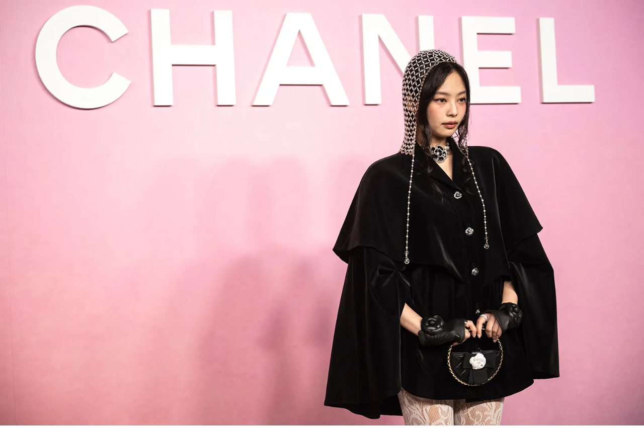 Street Style Jennie BLACKPINK x Chanel 2026 Jadi Inspirasi Fashion Viral